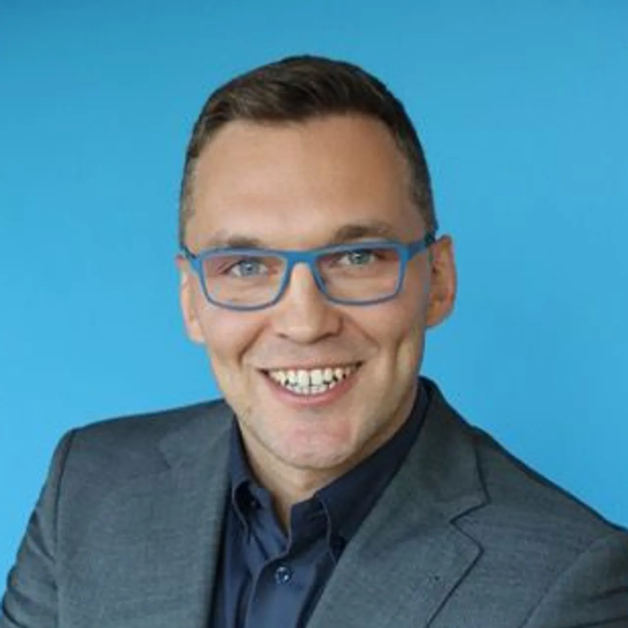 Dr Dominik Skowroński